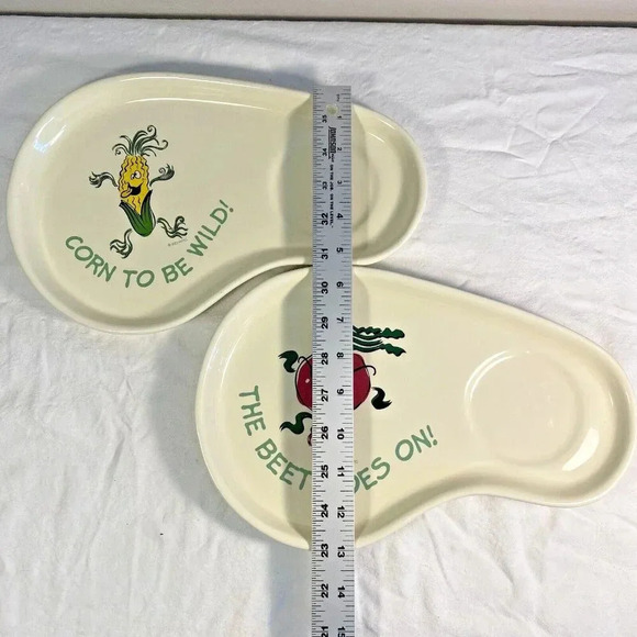 Vintage 2003 WMG the Beet Goes On and Corn To Be Wild Lunch/Snack Plates - Picture 9 of 10